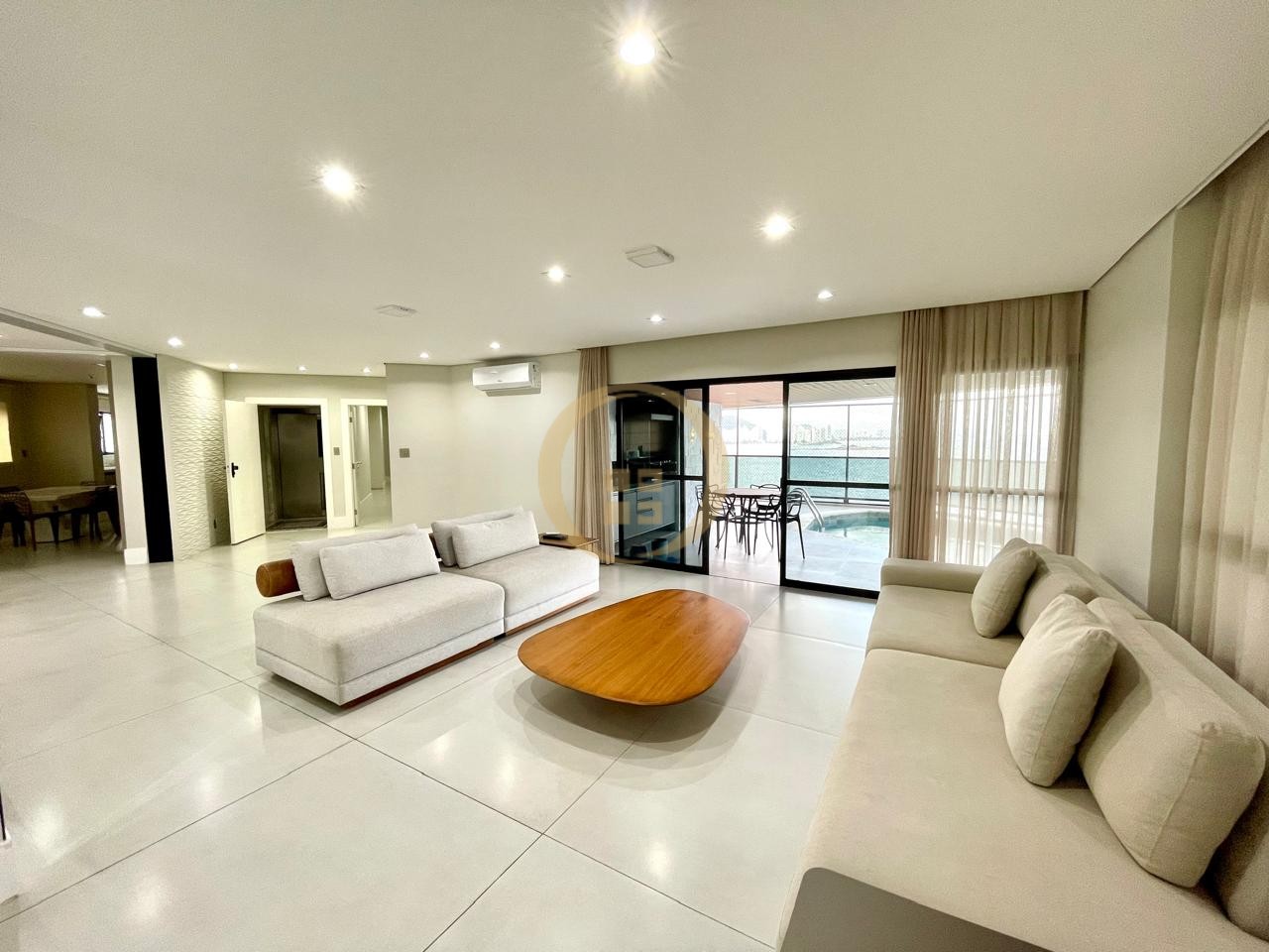 Casa em alvenaria GUARUJÁ - SP