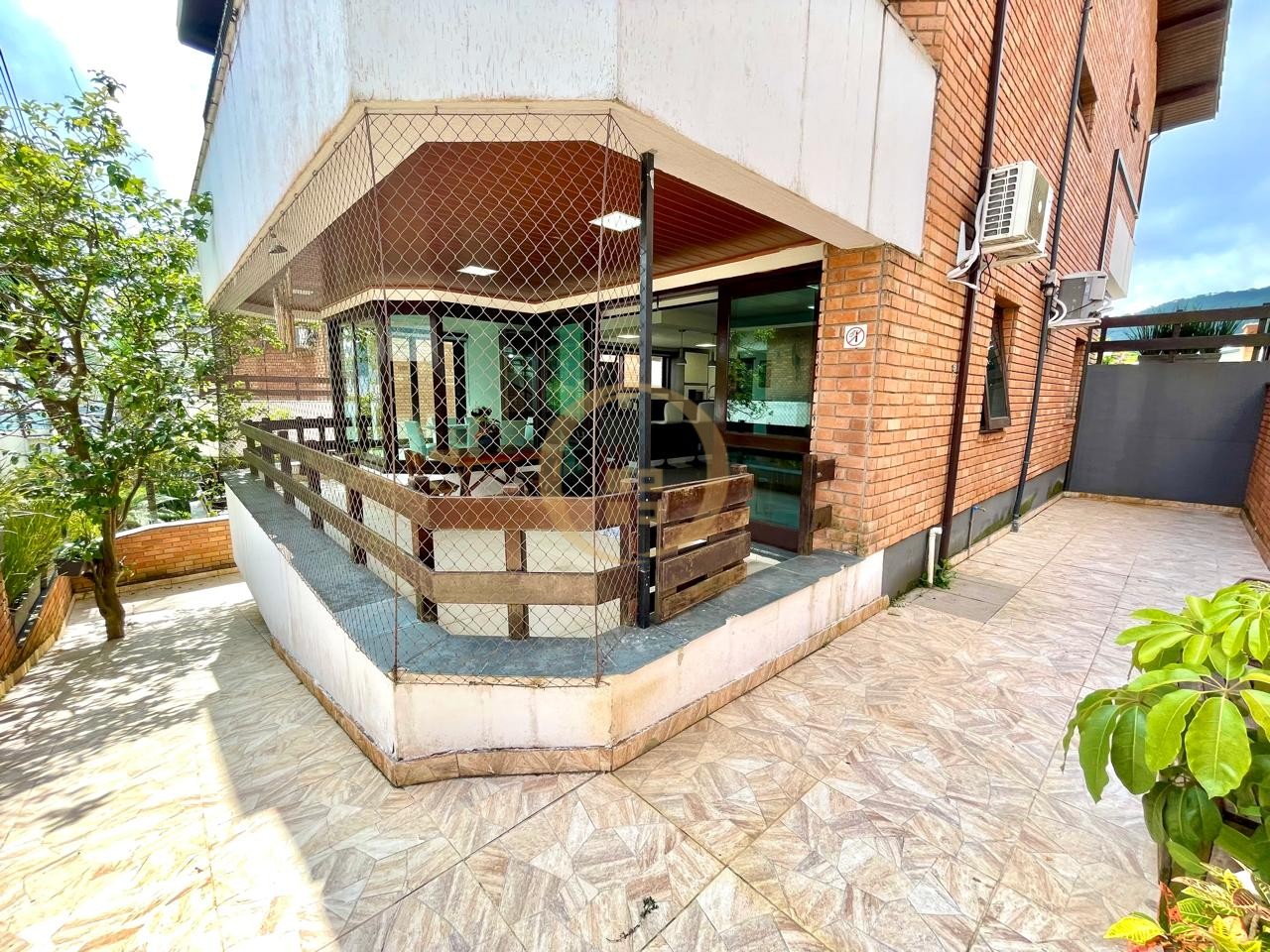 Casa em alvenaria GUARUJÁ - SP