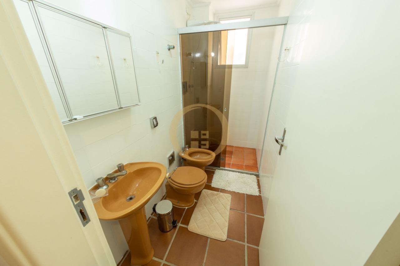 Apartamento na Praia da Enseada, Guarujá - SP