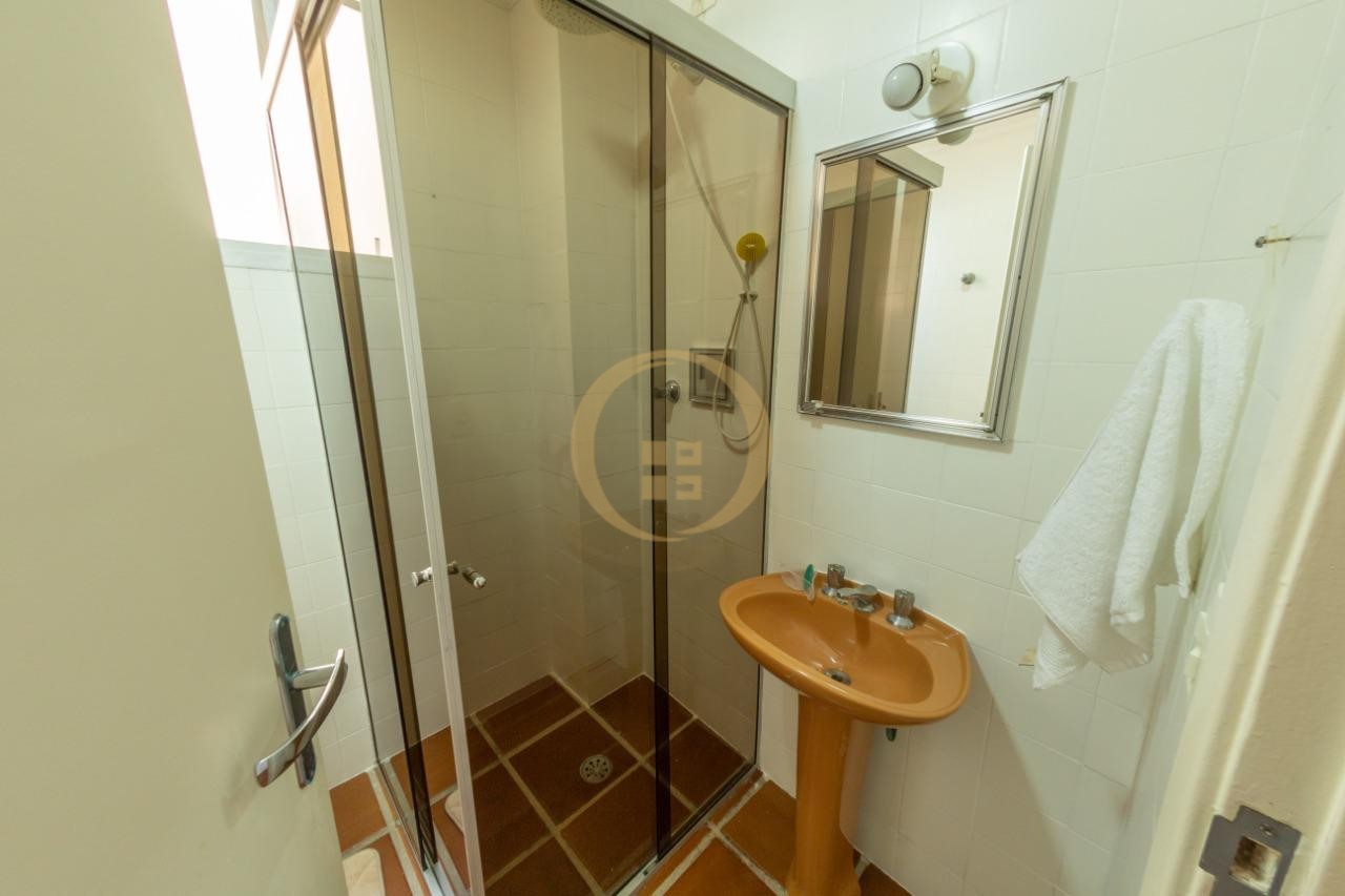 Apartamento na Praia da Enseada, Guarujá - SP