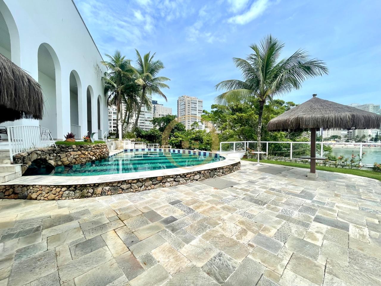 Apartamento GUARUJÁ - SP