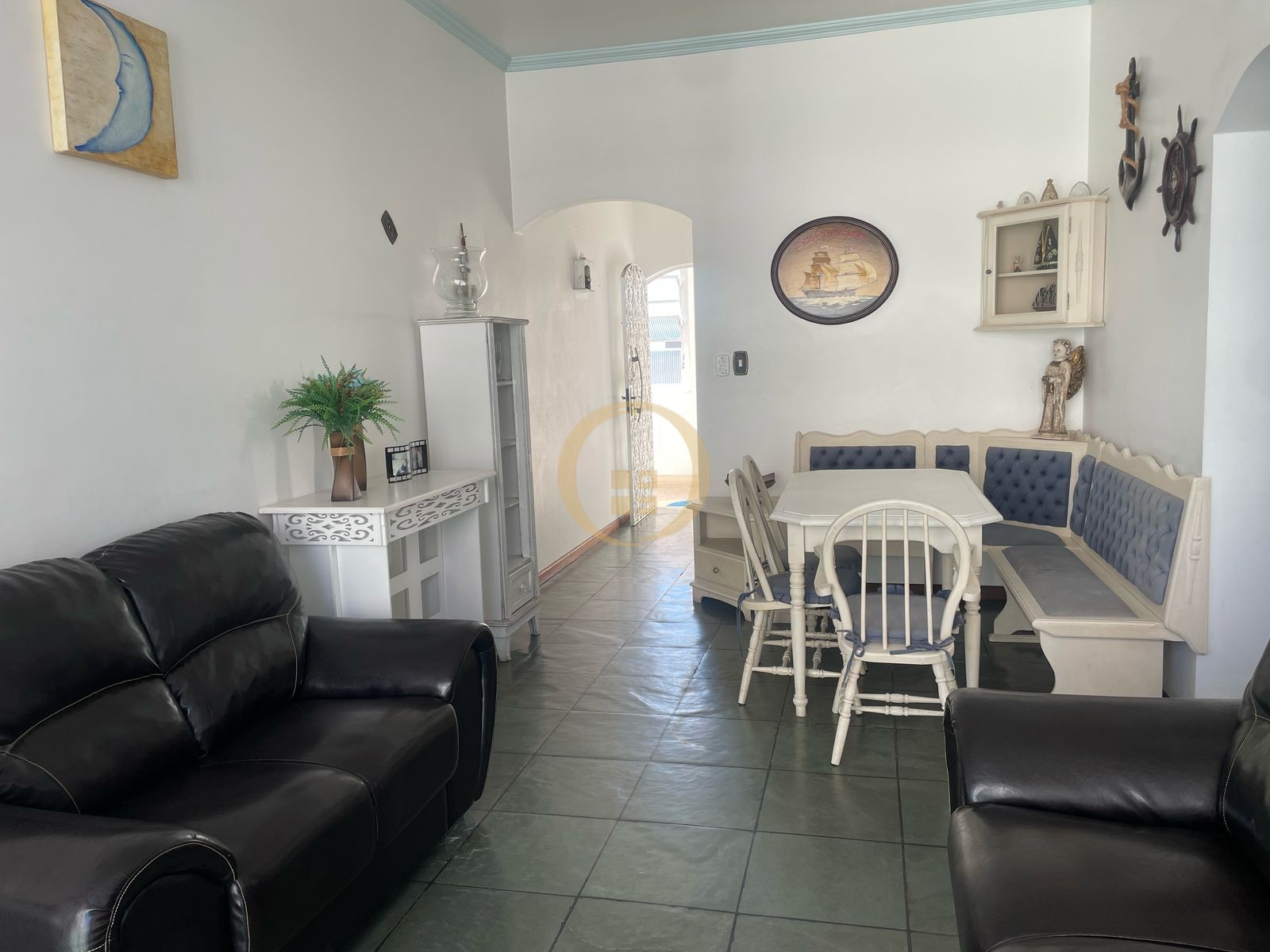 Apartamento na Praia das Pitangueiras, Guarujá - SP