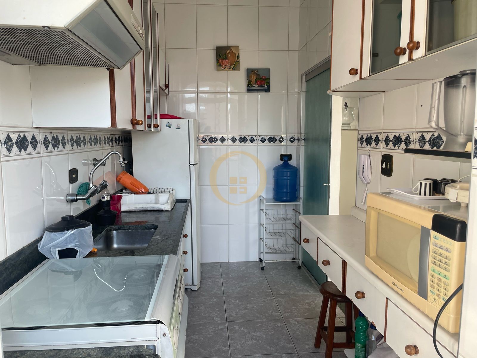 Apartamento na Praia das Pitangueiras, Guarujá - SP