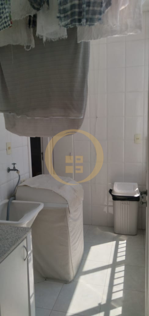 Apartamento Frente ao Mar nas Pitangueiras, Guarujá - SP