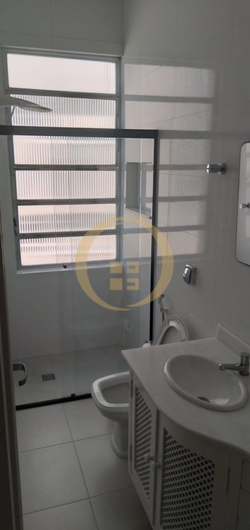 Apartamento Frente ao Mar nas Pitangueiras, Guarujá - SP