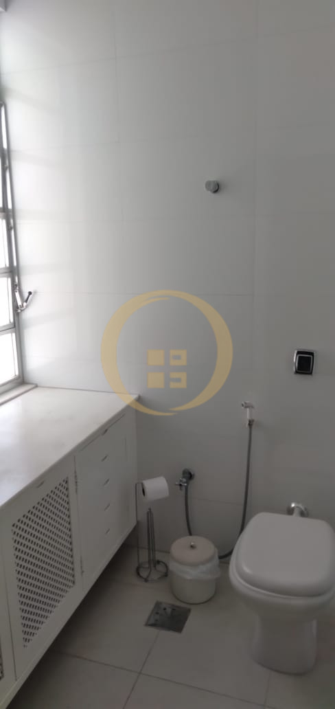 Apartamento Frente ao Mar nas Pitangueiras, Guarujá - SP