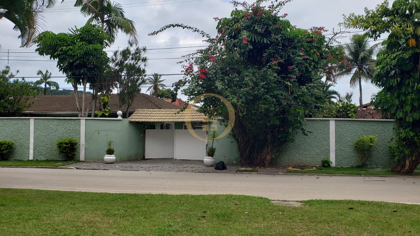 Casa em alvenaria GUARUJÁ - SP