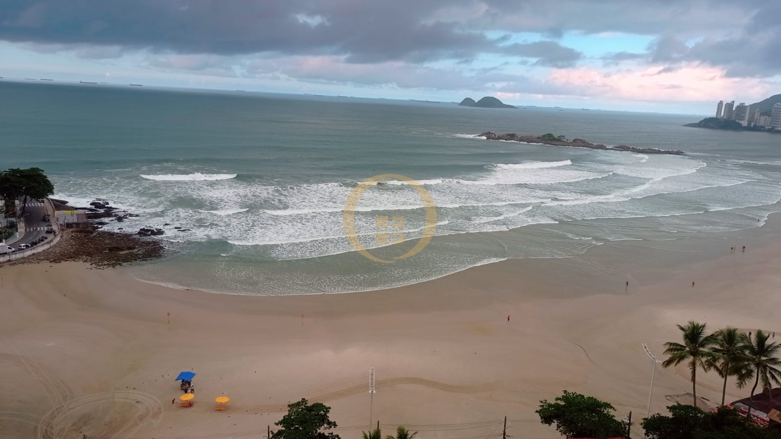 Apartamento à Venda e Locação em Pitangueiras !