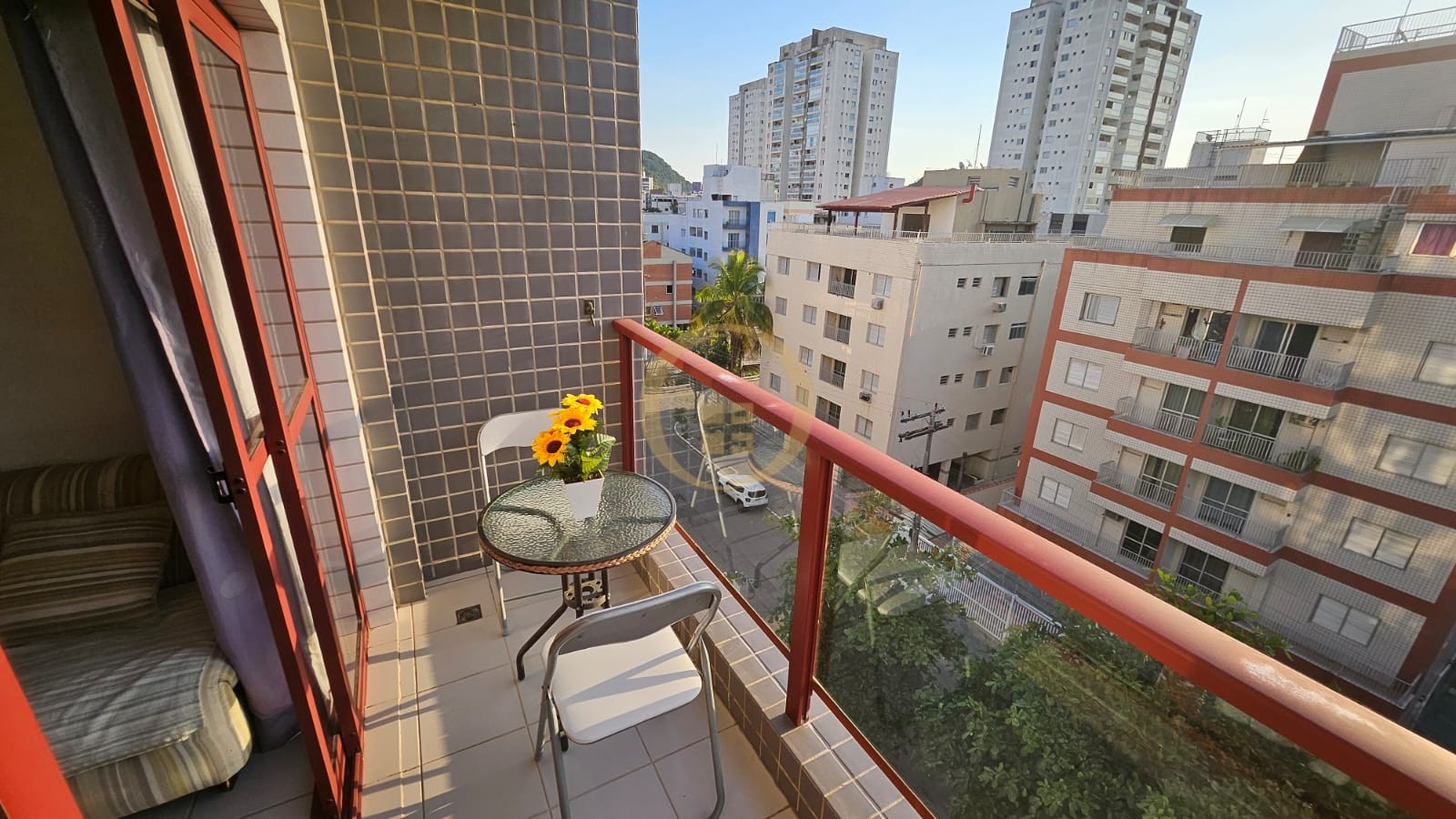 Apartamento na Praia das Astúrias, Guarujá - SP