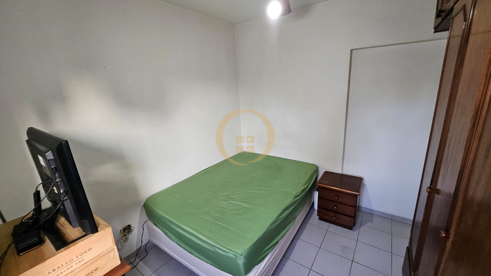 Apartamento na Praia das Astúrias, Guarujá - SP