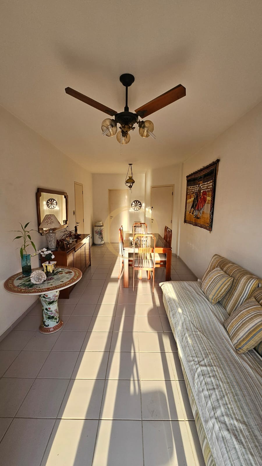 Apartamento na Praia das Astúrias, Guarujá - SP