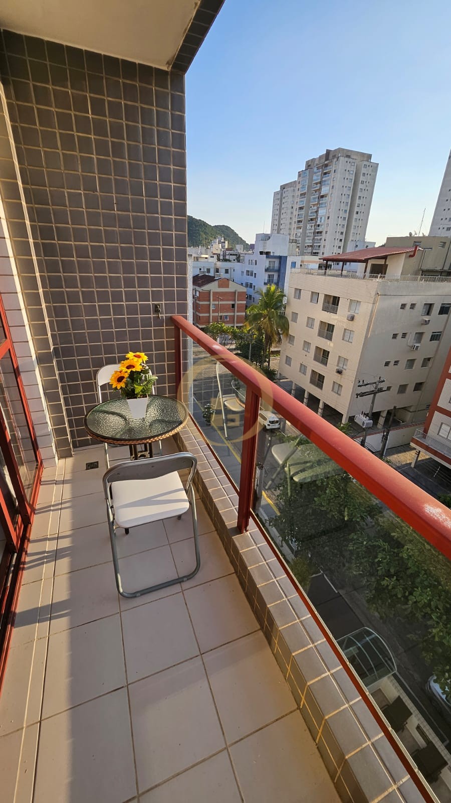 Apartamento na Praia das Astúrias, Guarujá - SP