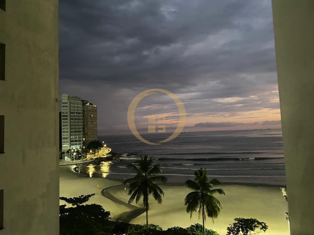 Apartamento Frente ao Mar nas Pitangueiras, Guarujá - SP