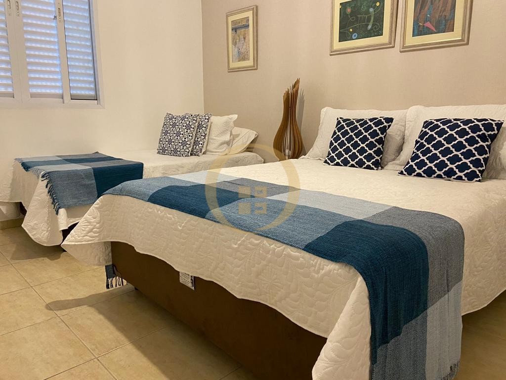 Apartamento Frente ao Mar nas Pitangueiras, Guarujá - SP