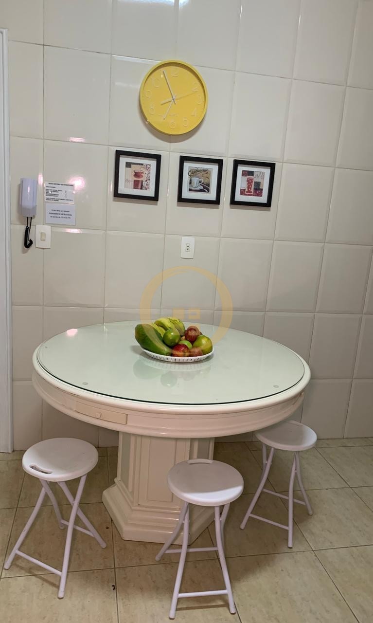 Apartamento Frente ao Mar nas Pitangueiras, Guarujá - SP