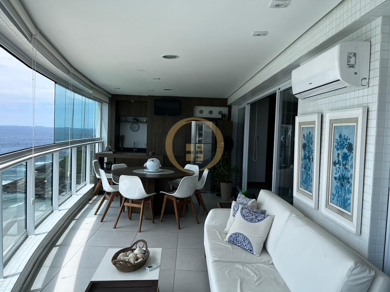 Apartamento Frente ao Mar, Praia da Enseada - GUARUJÁ - SP