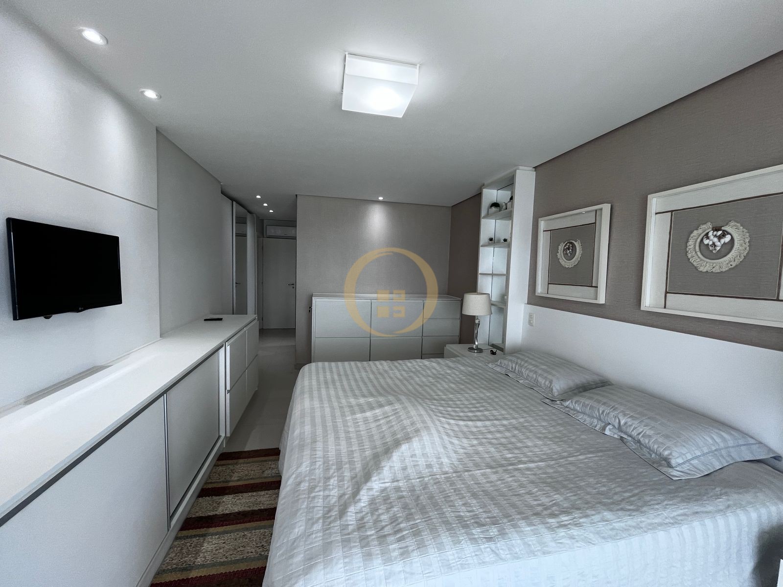 Apartamento Frente ao Mar, Praia da Enseada - GUARUJÁ - SP