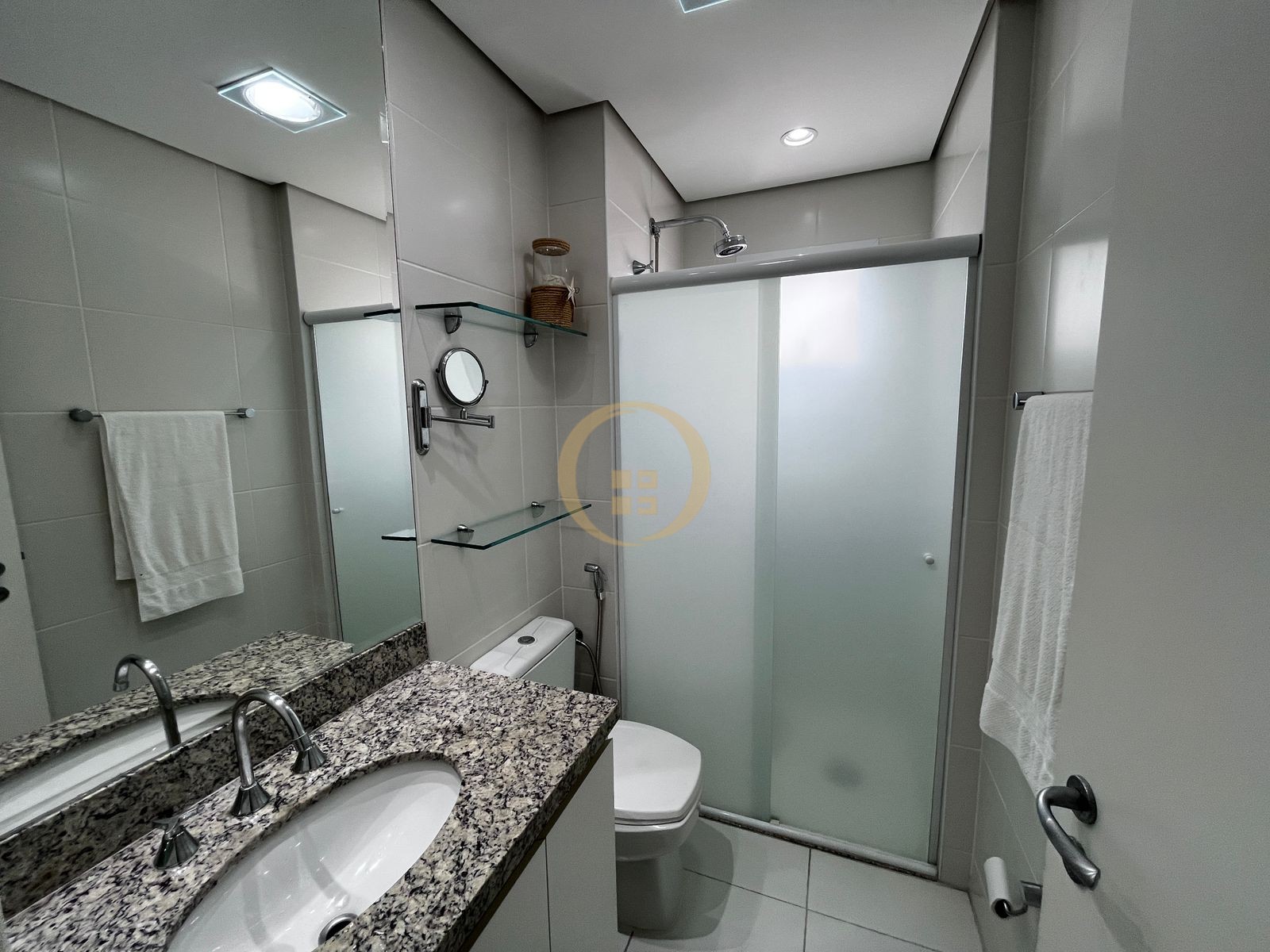 Apartamento Frente ao Mar, Praia da Enseada - GUARUJÁ - SP
