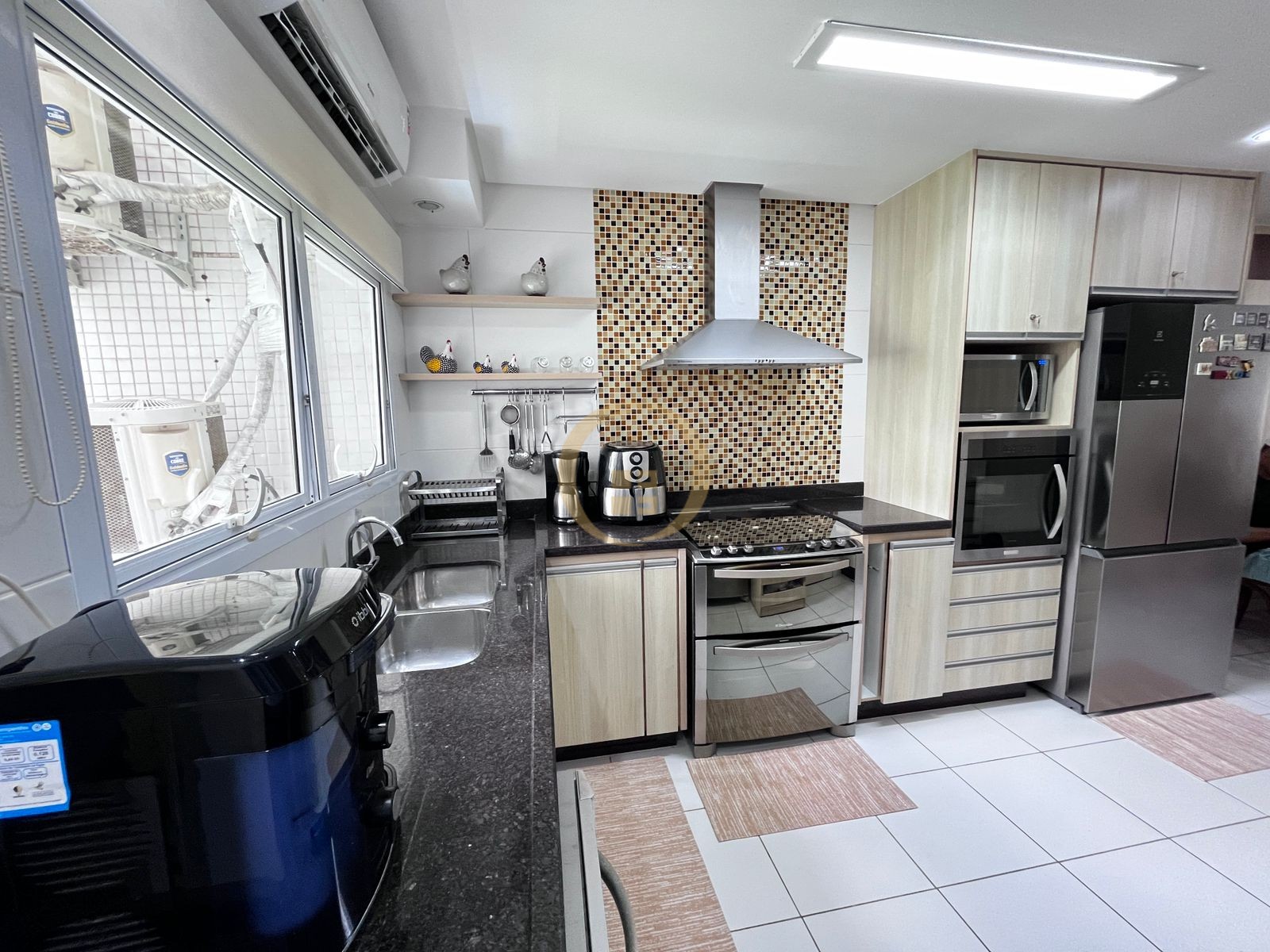 Apartamento Frente ao Mar, Praia da Enseada - GUARUJÁ - SP