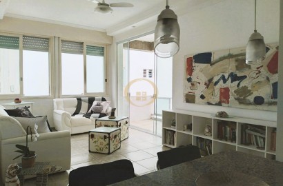 Apartamento na Praia das Pitangueiras, Guarujá - SP