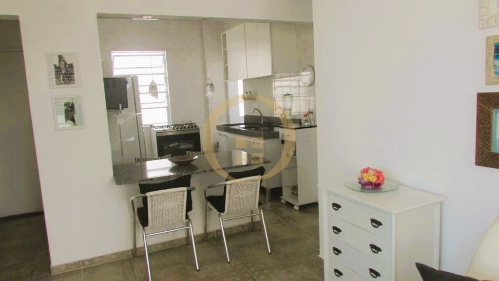 Apartamento na Praia das Pitangueiras, Guarujá - SP