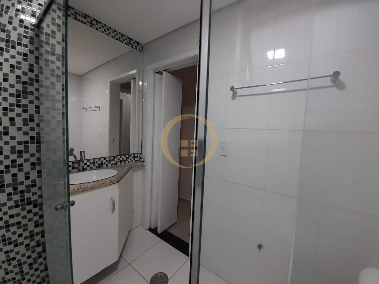 Apartamento na Praia da Enseada, Guarujá - SP