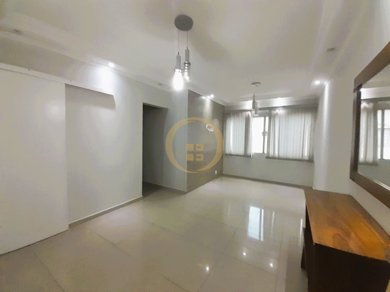 Apartamento na Praia da Enseada, Guarujá - SP