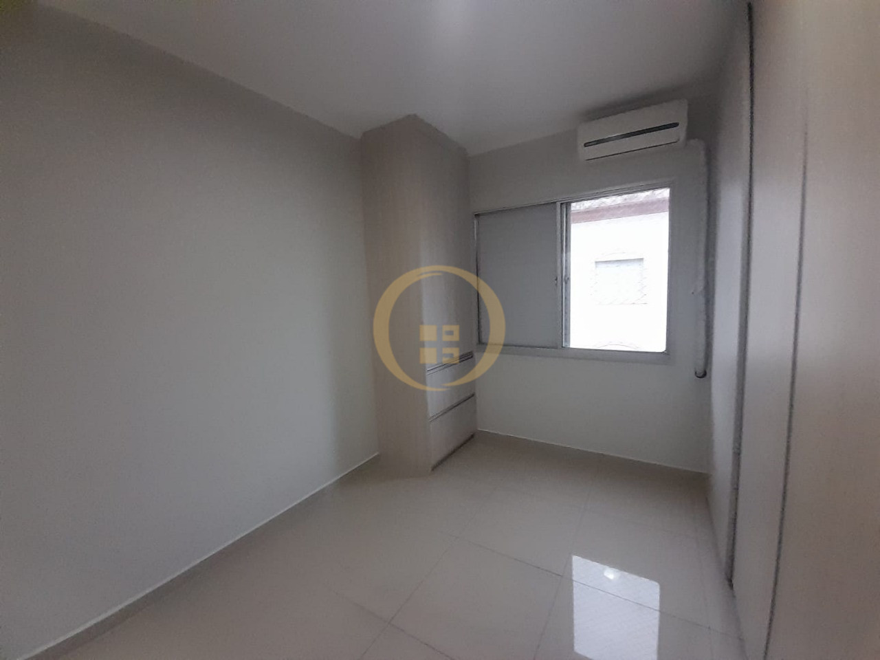Apartamento na Praia da Enseada, Guarujá - SP