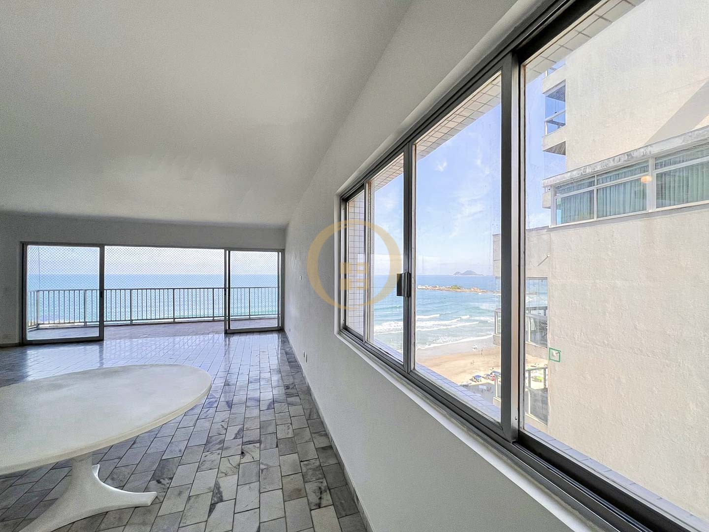 Apartamento GUARUJÁ - SP