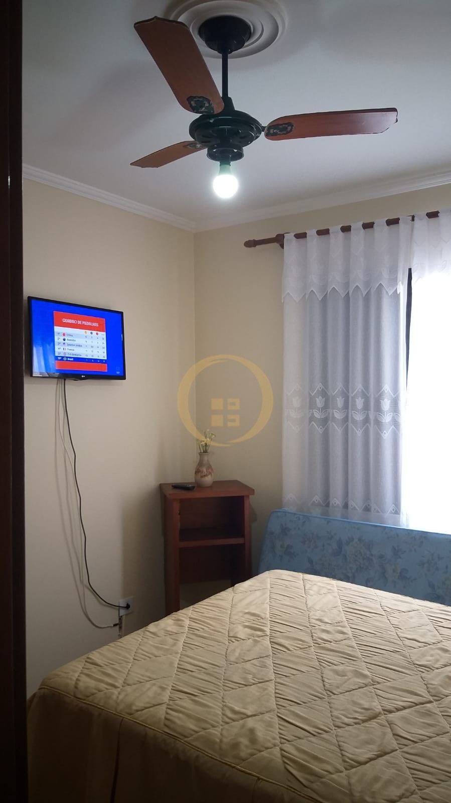 Apartamento na Praia da Enseada, Guarujá - SP