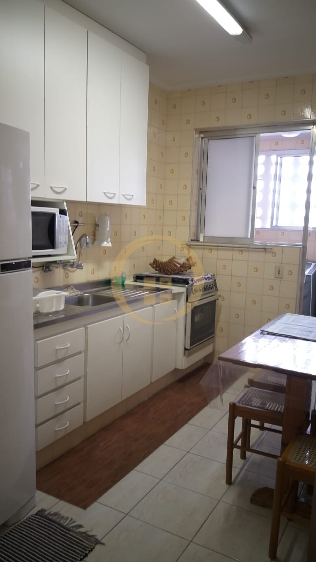 Apartamento na Praia da Enseada, Guarujá - SP