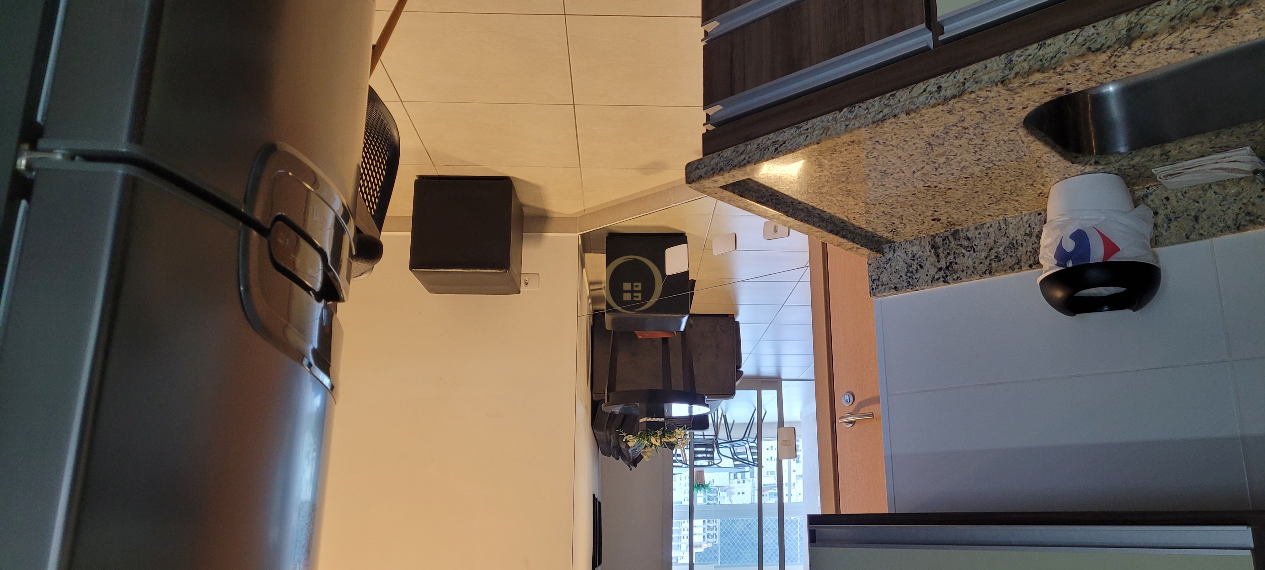 Apartamento na Praia da Enseada, Guarujá - SP