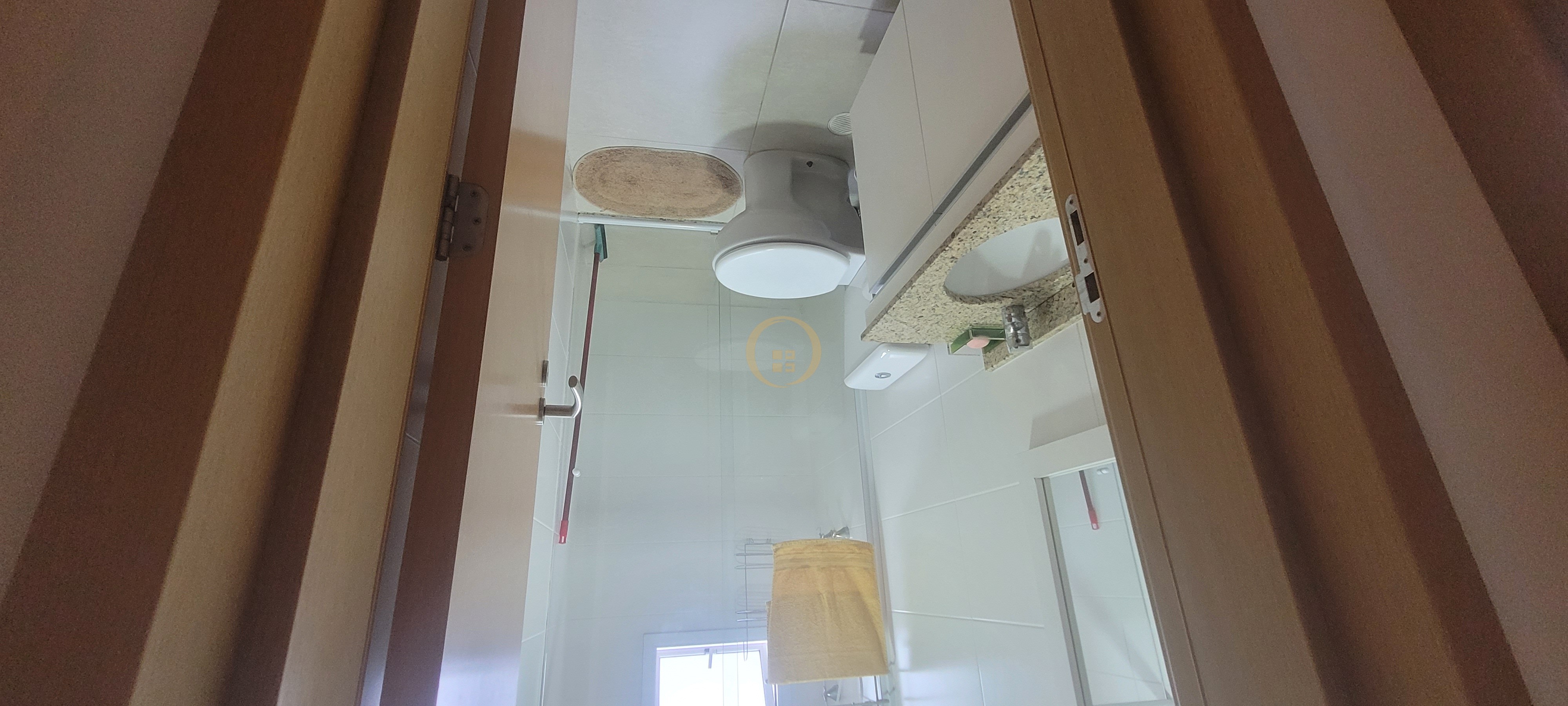 Apartamento na Praia da Enseada, Guarujá - SP