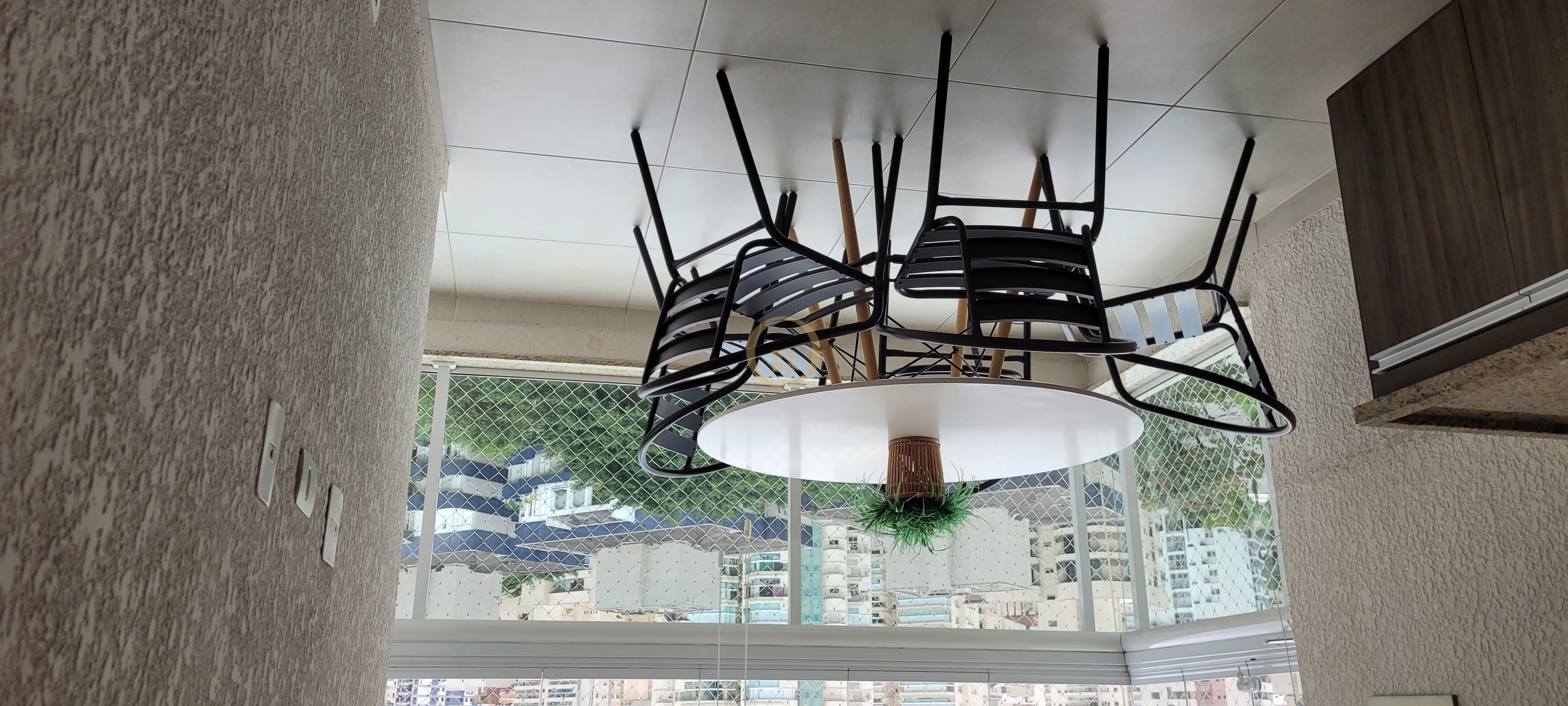Apartamento na Praia da Enseada, Guarujá - SP