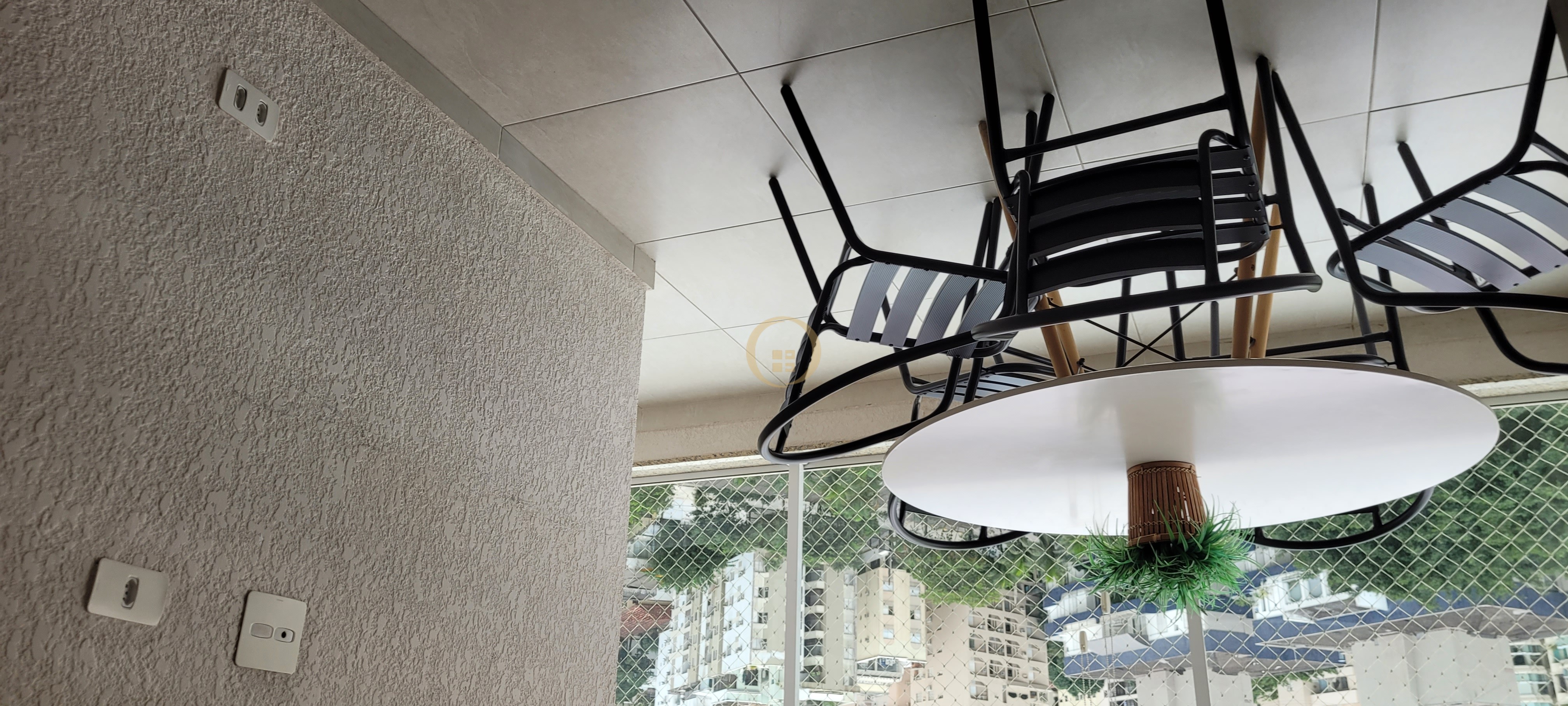 Apartamento na Praia da Enseada, Guarujá - SP