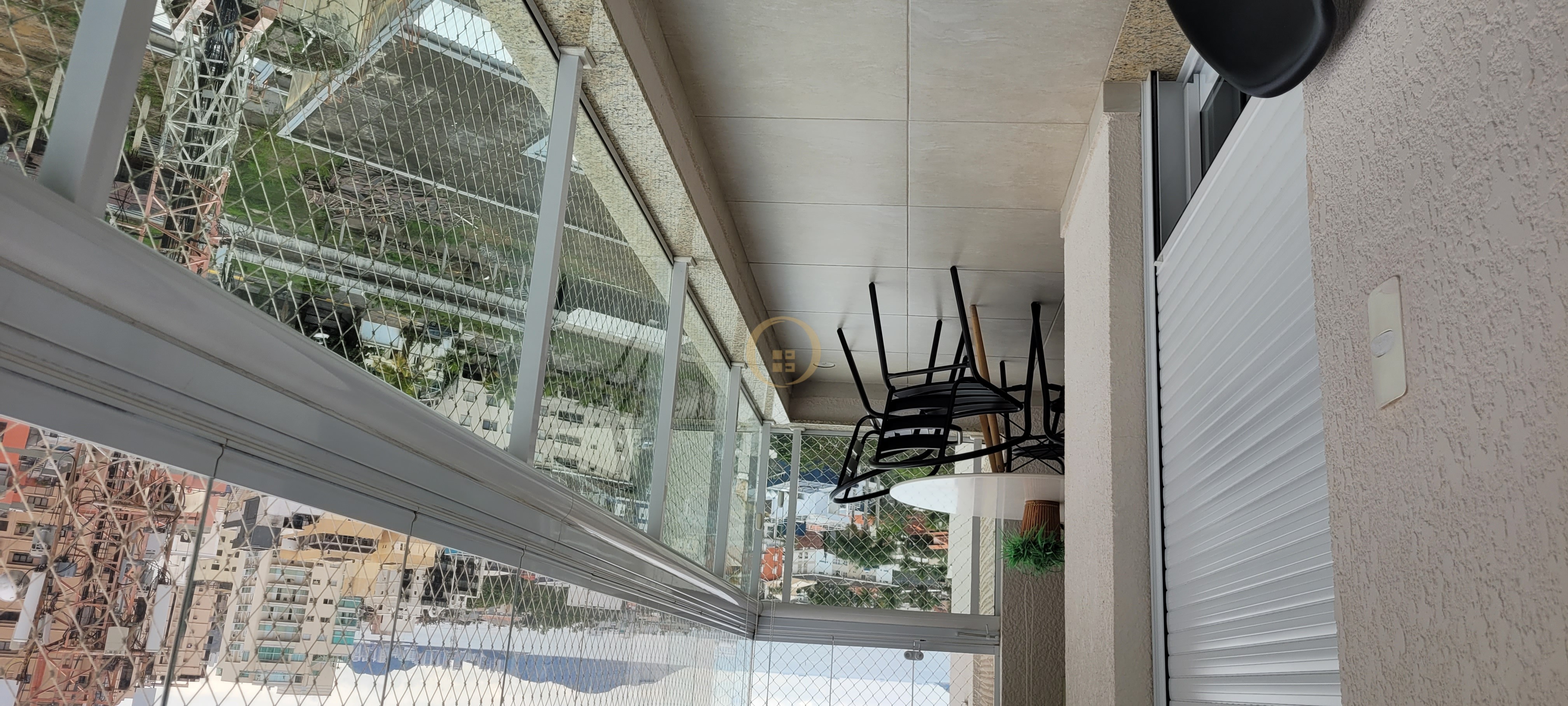 Apartamento na Praia da Enseada, Guarujá - SP