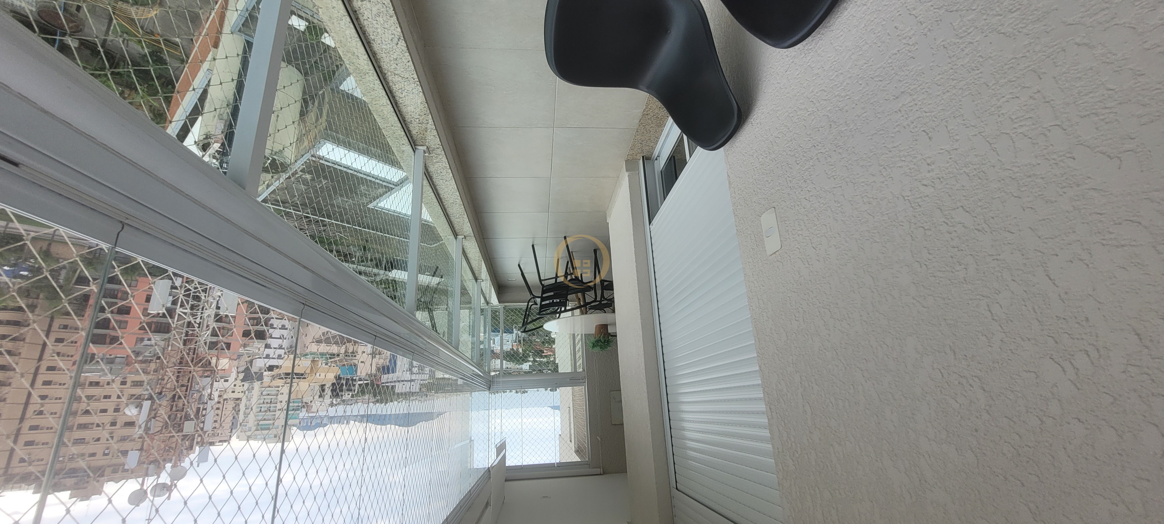 Apartamento na Praia da Enseada, Guarujá - SP