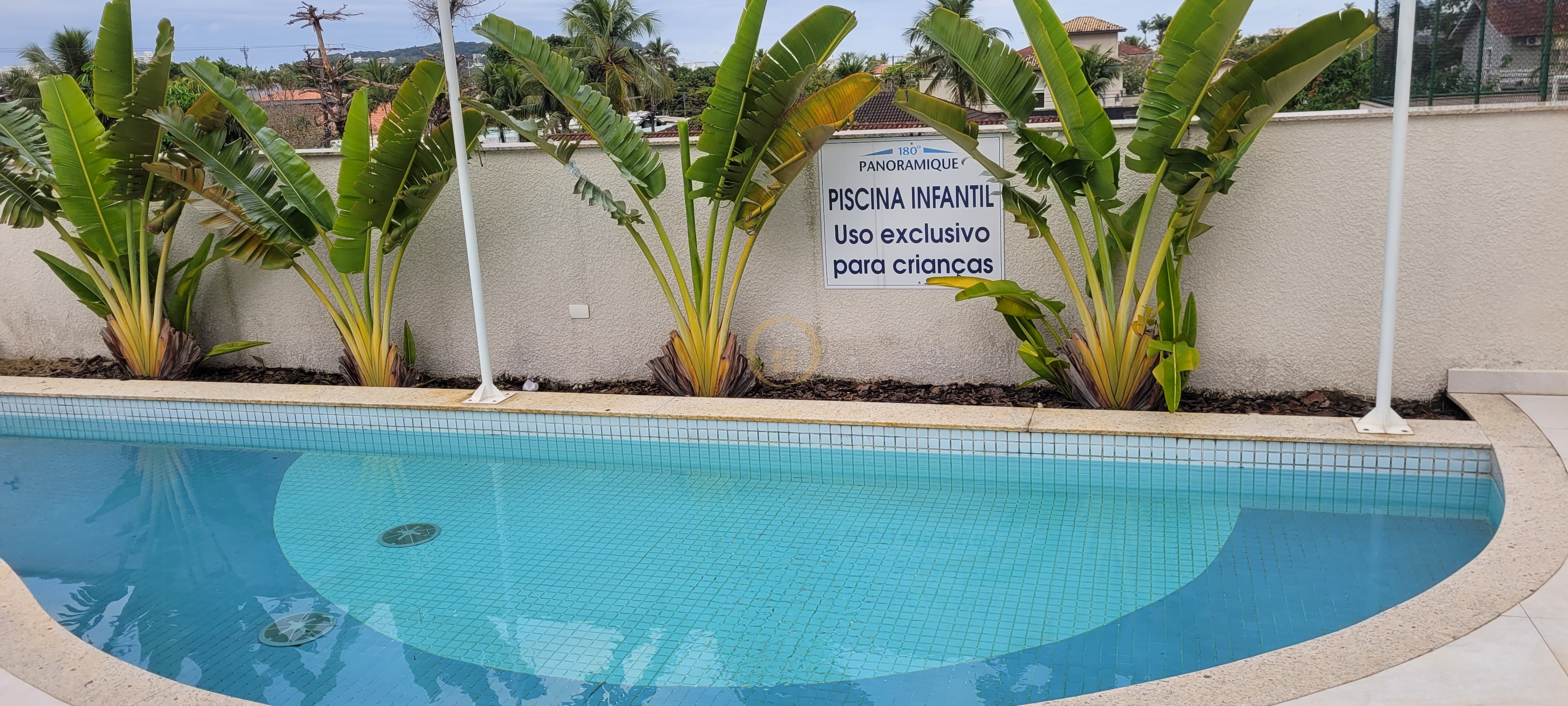 Apartamento na Praia da Enseada, Guarujá - SP