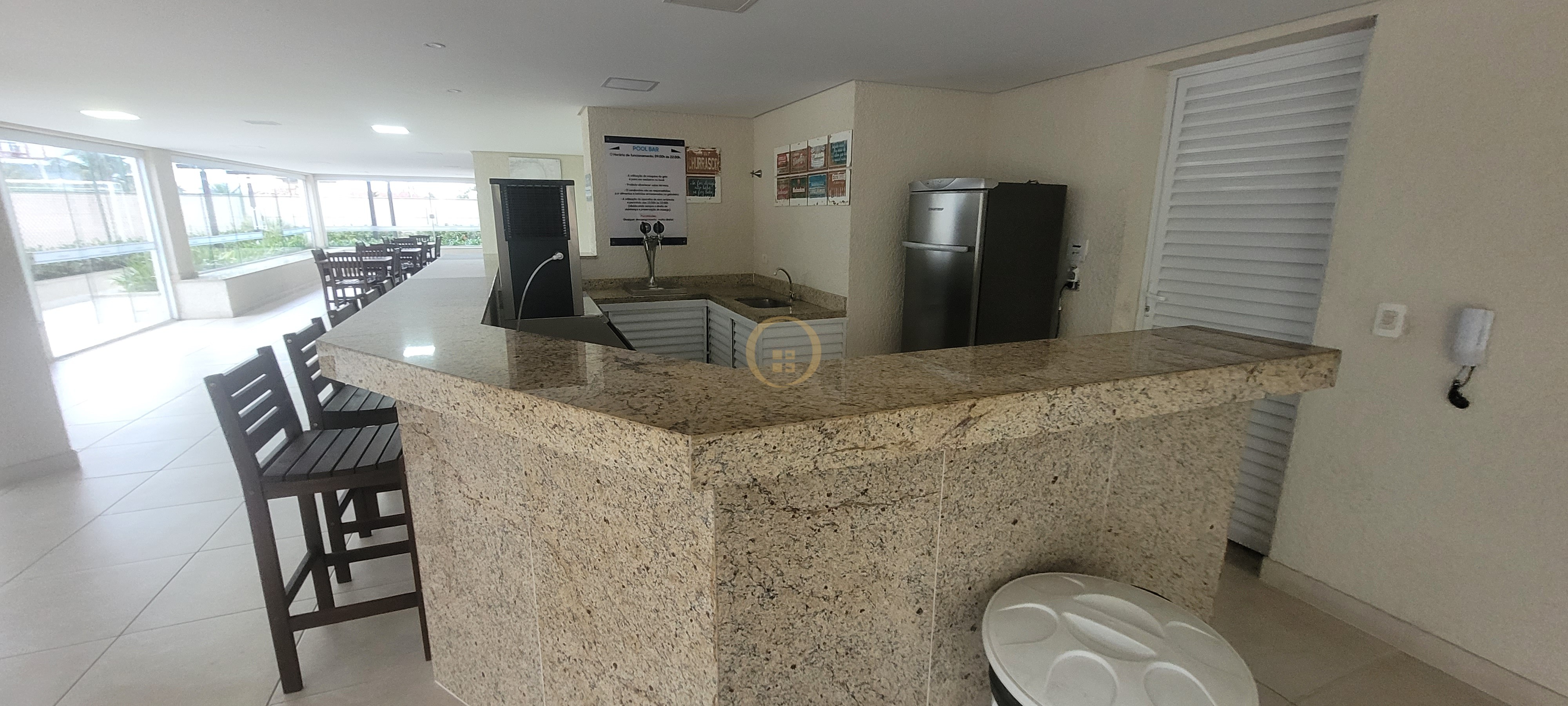 Apartamento na Praia da Enseada, Guarujá - SP