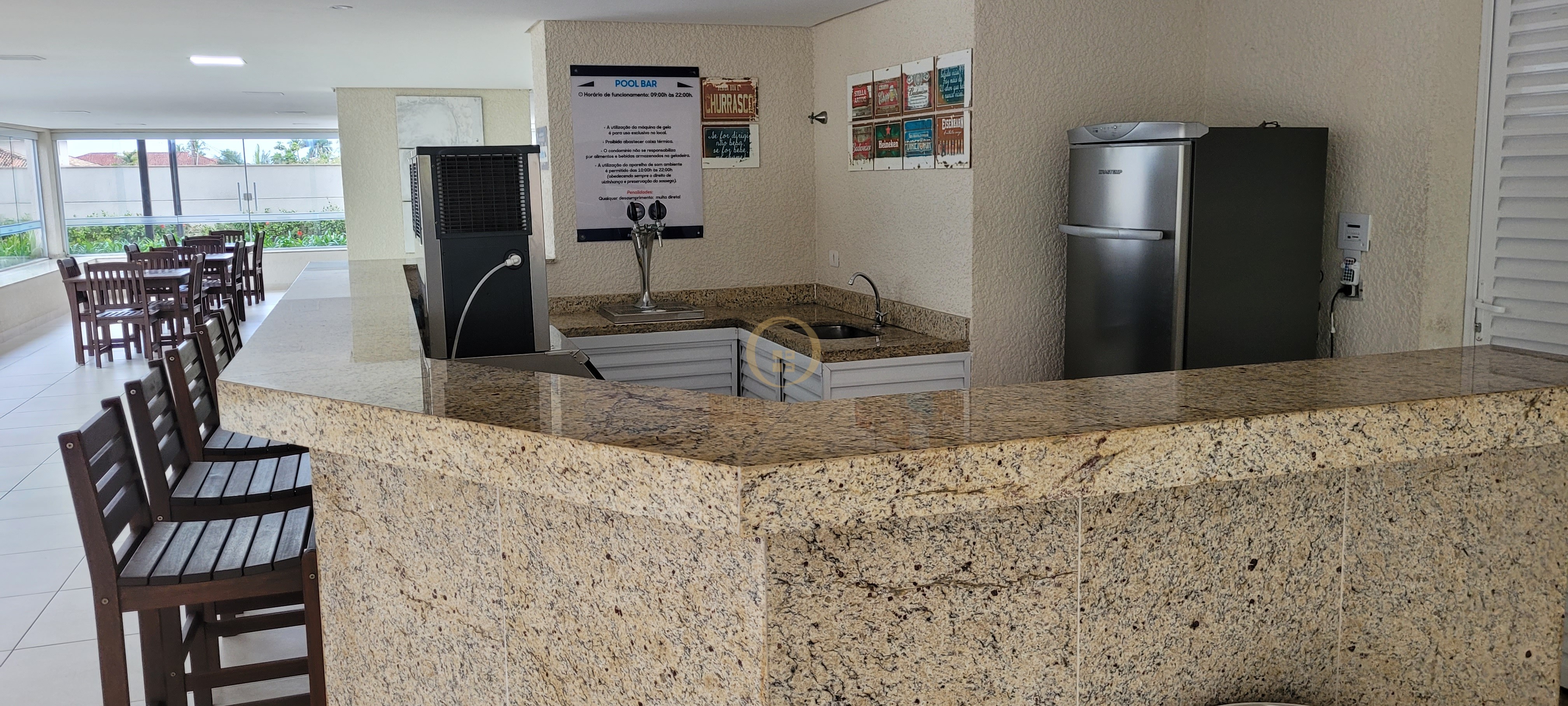 Apartamento na Praia da Enseada, Guarujá - SP