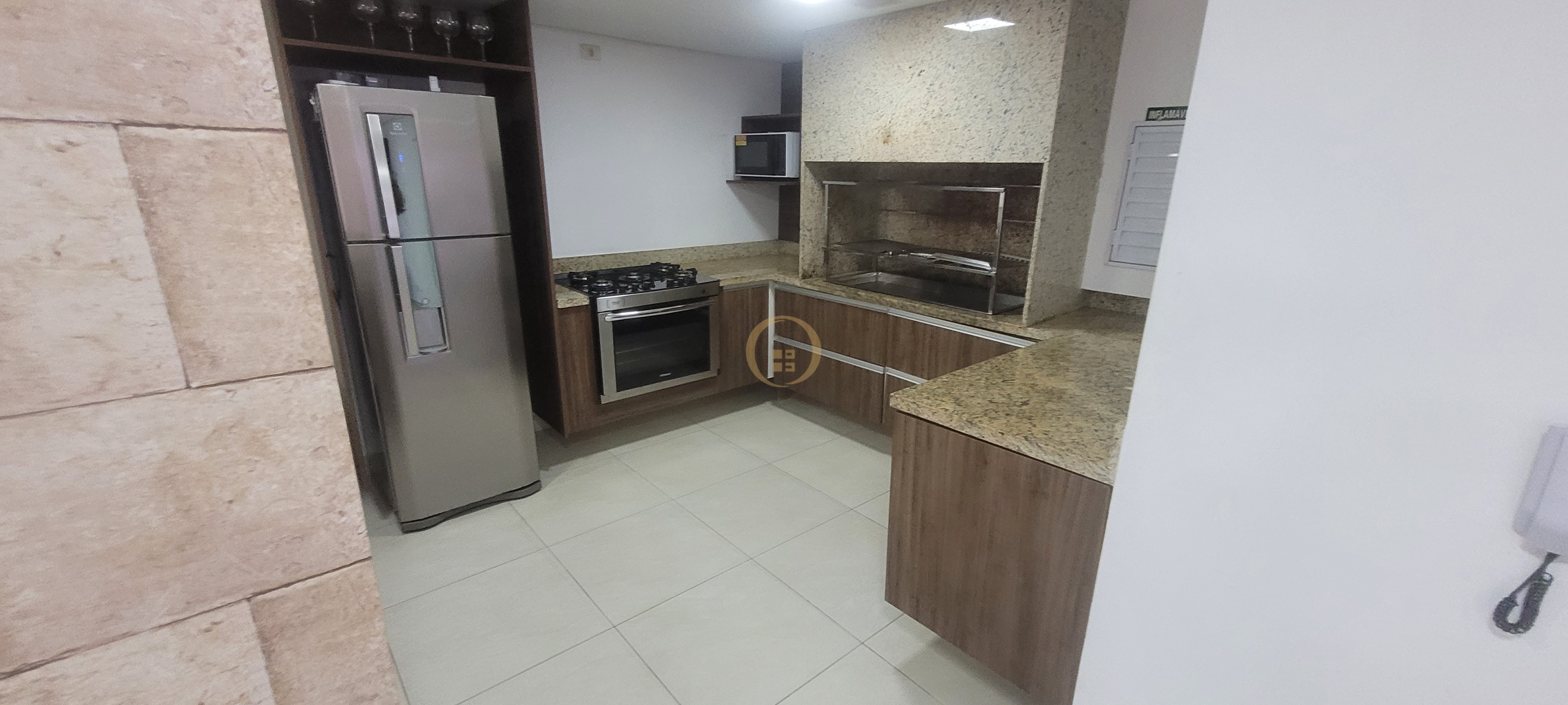 Apartamento na Praia da Enseada, Guarujá - SP