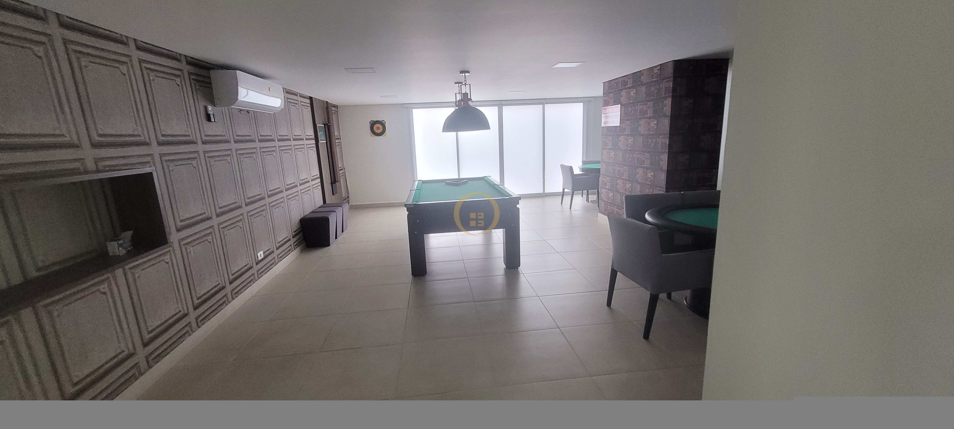 Apartamento na Praia da Enseada, Guarujá - SP