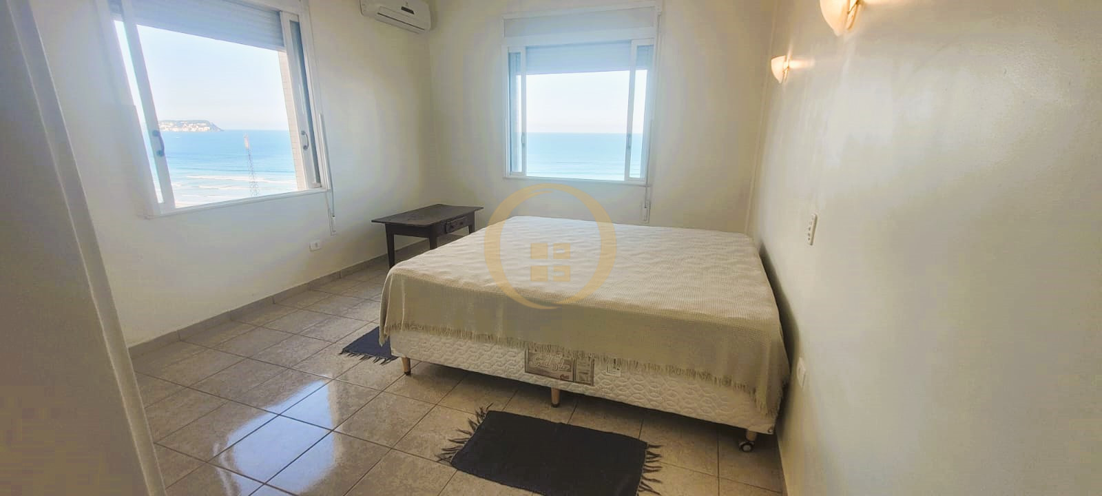 Apartamento Frente ao Mar-3-dormitorios-Pitangueiras