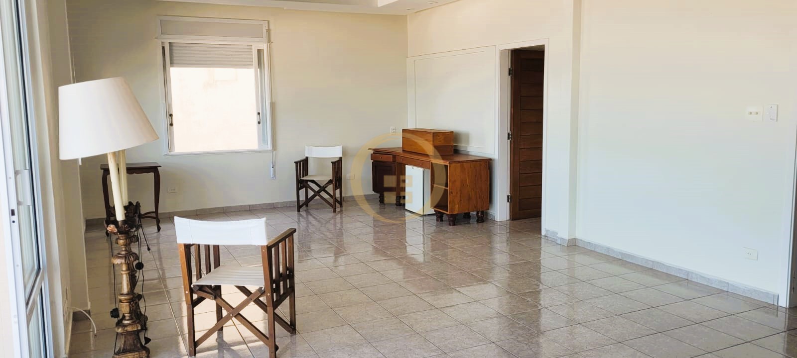 Apartamento Frente ao Mar nas Pitangueiras, Guarujá - SP