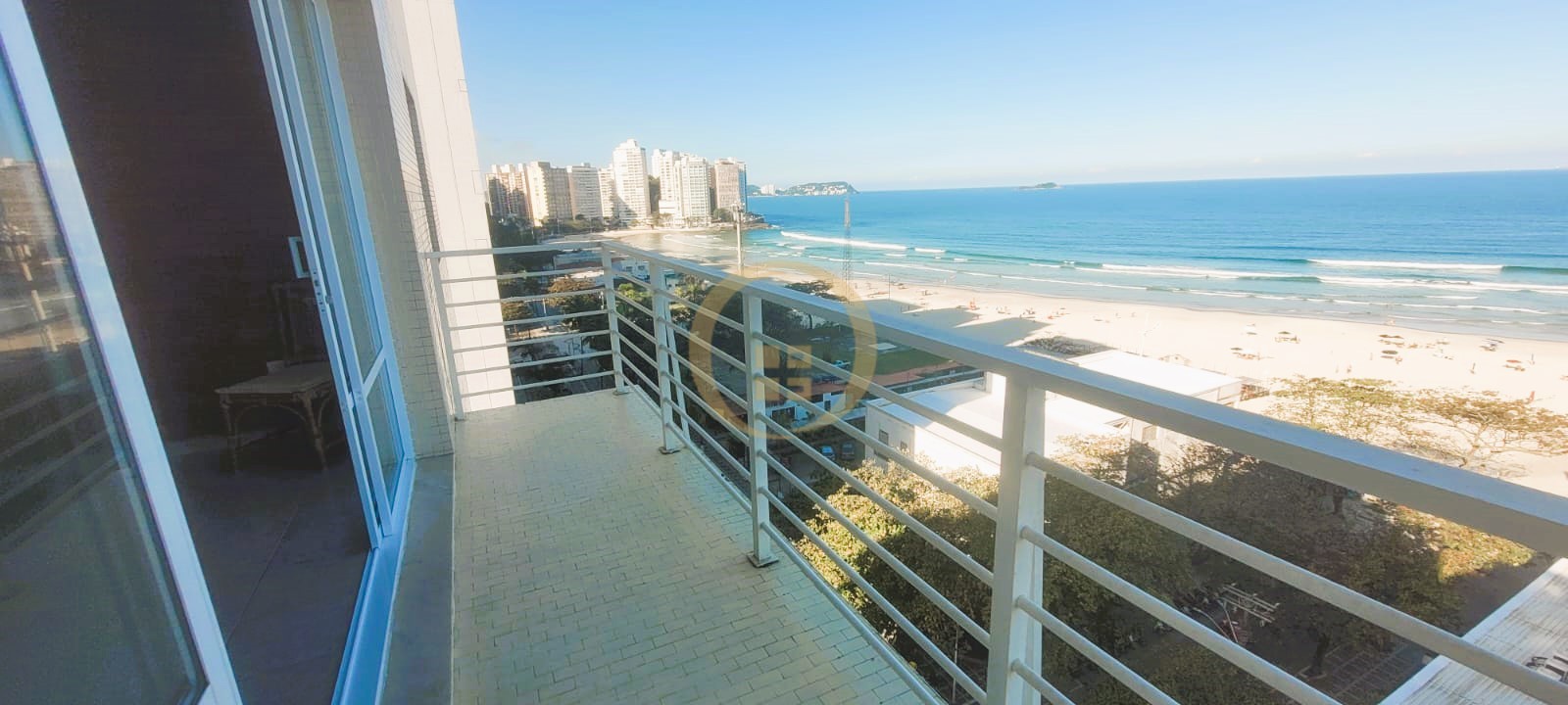 Apartamento Frente ao Mar nas Pitangueiras, Guarujá - SP