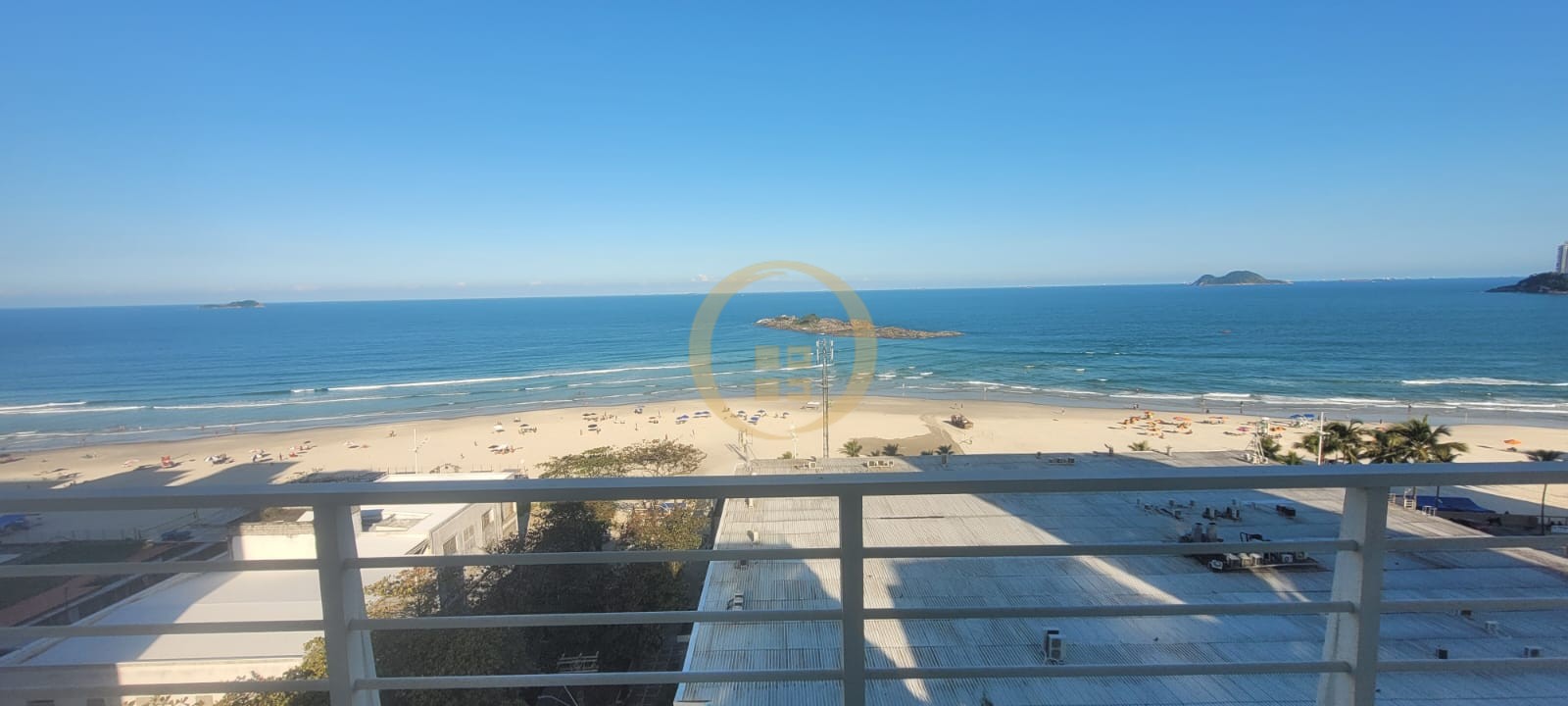 Apartamento Frente ao Mar nas Pitangueiras, Guarujá - SP