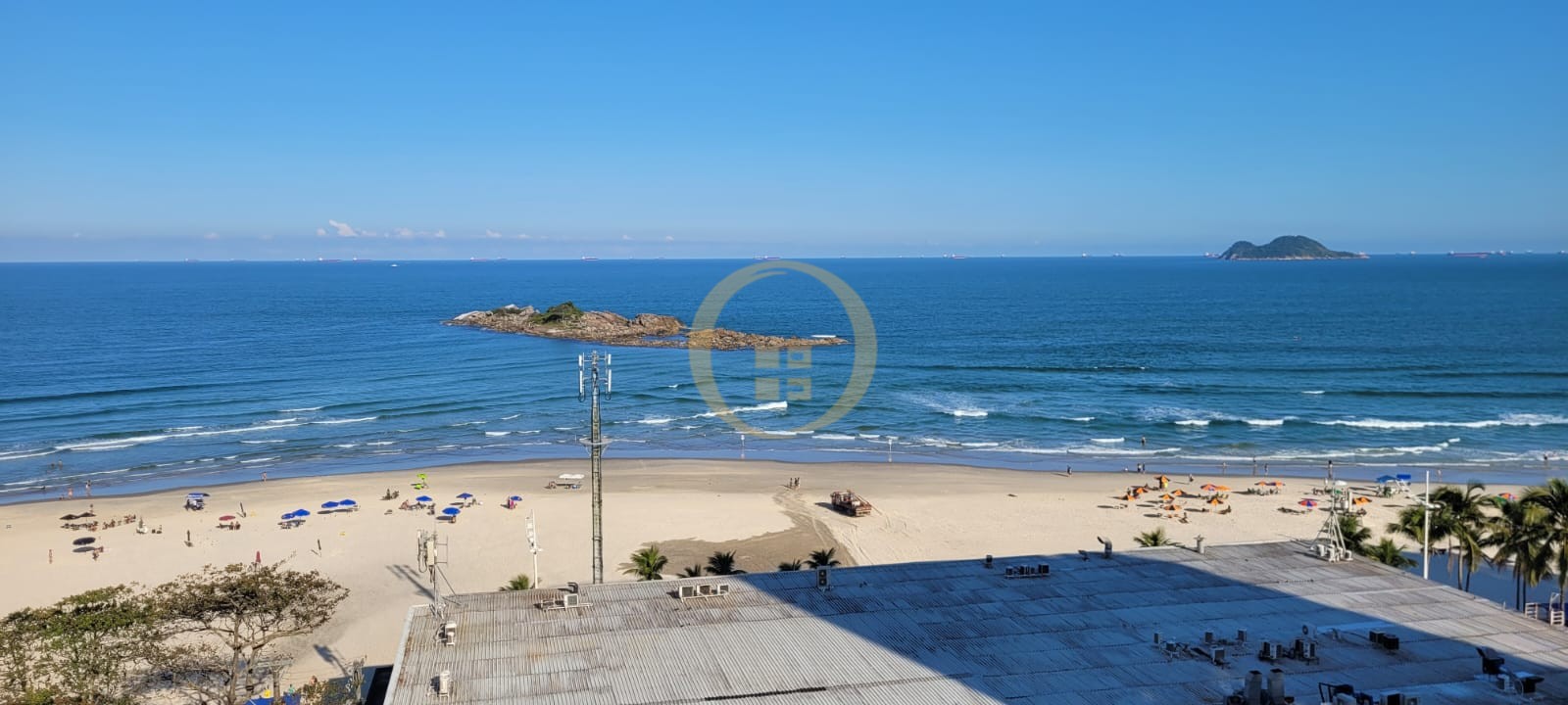 Apartamento Frente ao Mar nas Pitangueiras, Guarujá - SP