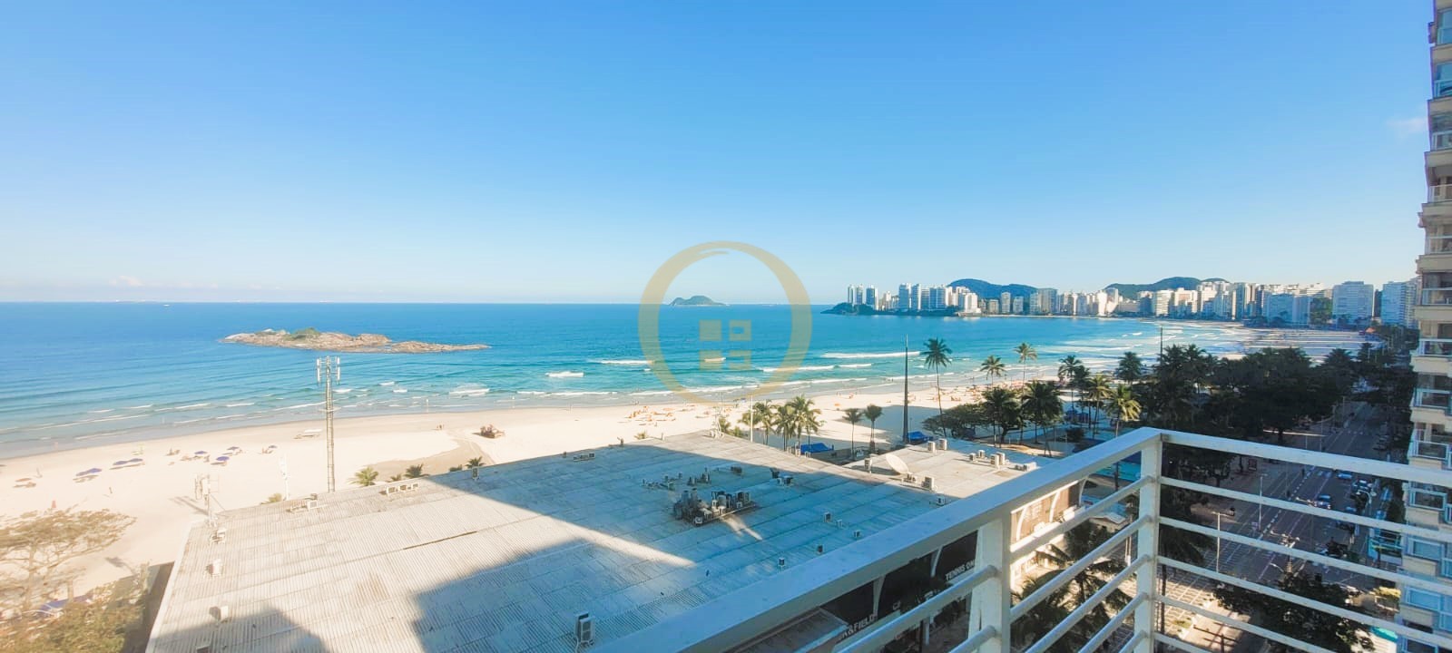 Apartamento Frente ao Mar nas Pitangueiras, Guarujá - SP