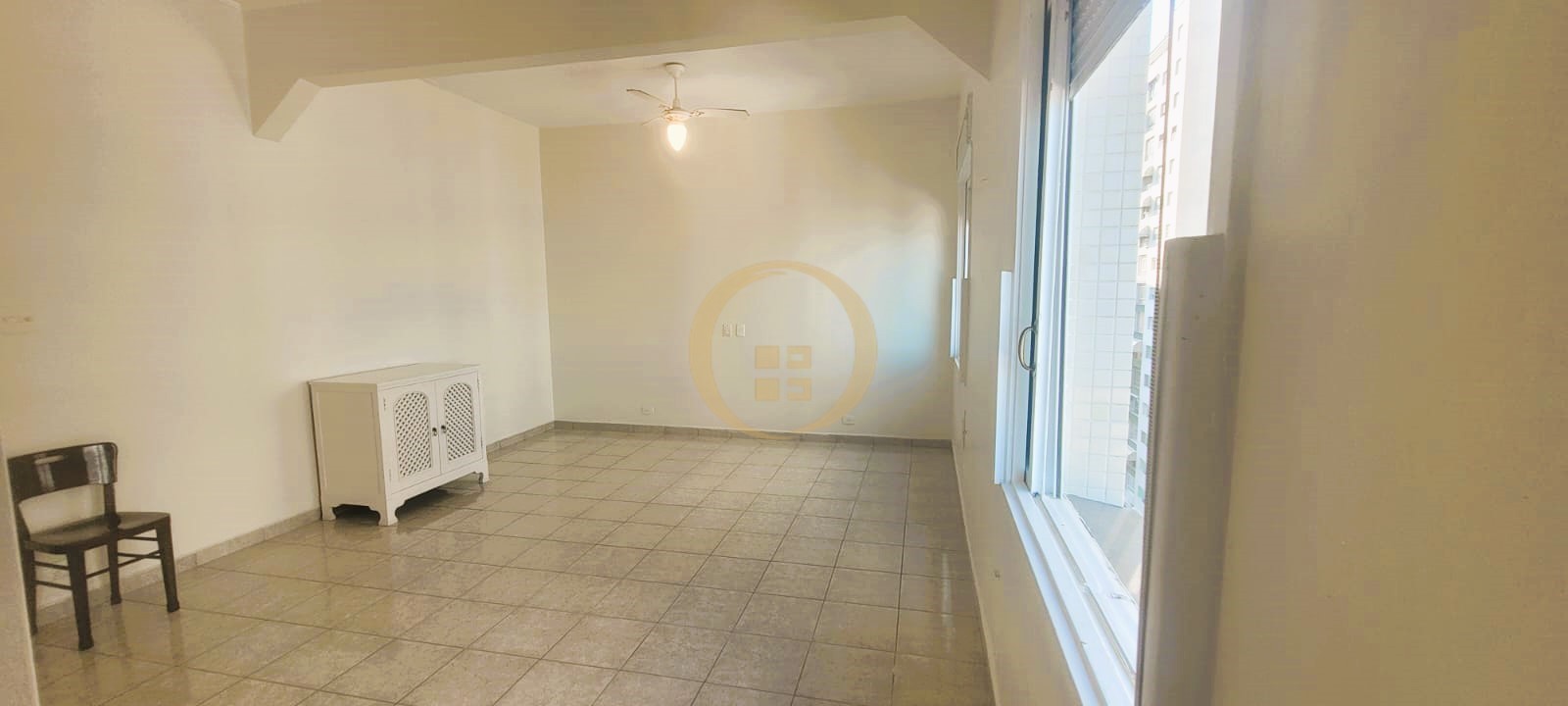 Apartamento Frente ao Mar nas Pitangueiras, Guarujá - SP