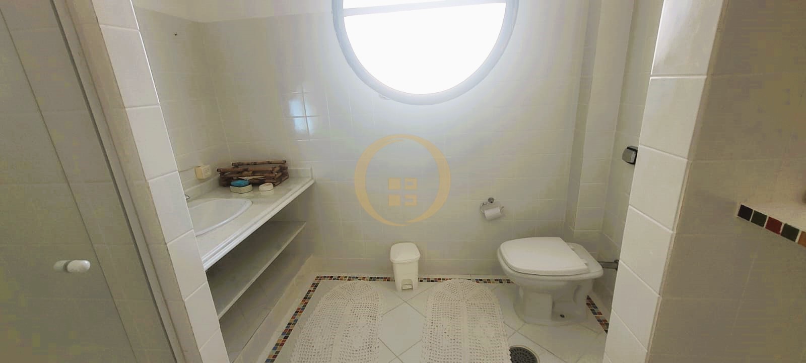 Apartamento Frente ao Mar nas Pitangueiras, Guarujá - SP